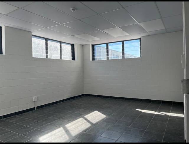 INDUSTRIAL PROPERTY TO RENT IN RETREAT INDUSTRIAL